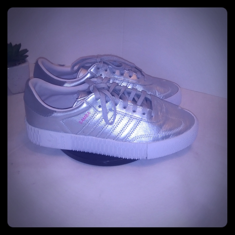 Women Size 8 Samba Adidas Silver
